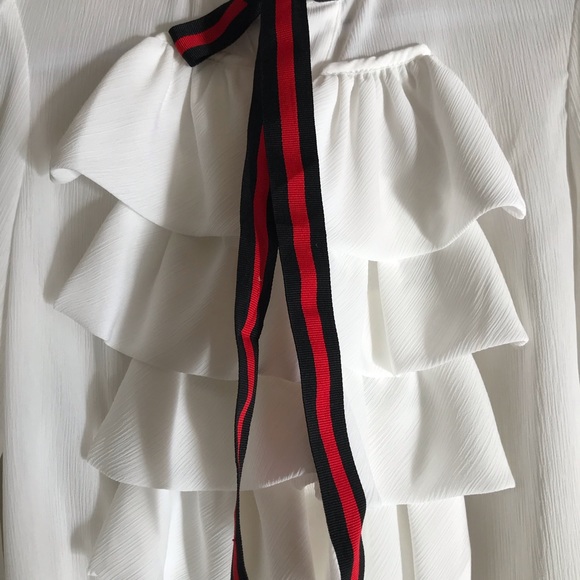 Ruffle blouse with blue & red ribbon - Picture 4 of 6